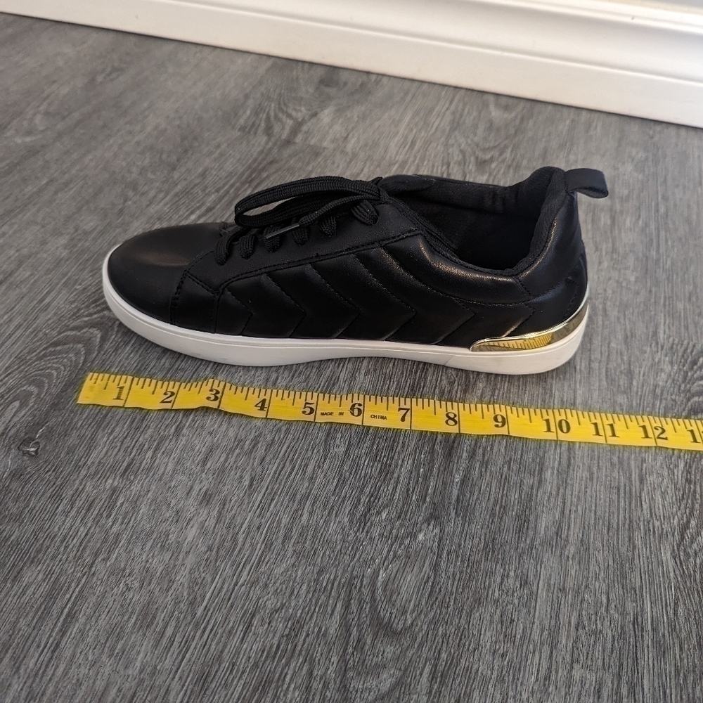 2/$15 Woman's Ardene Black & White Shoes Quilted Lace Up Shoes/Sneakers-Size 10 - Picture 6 of 6